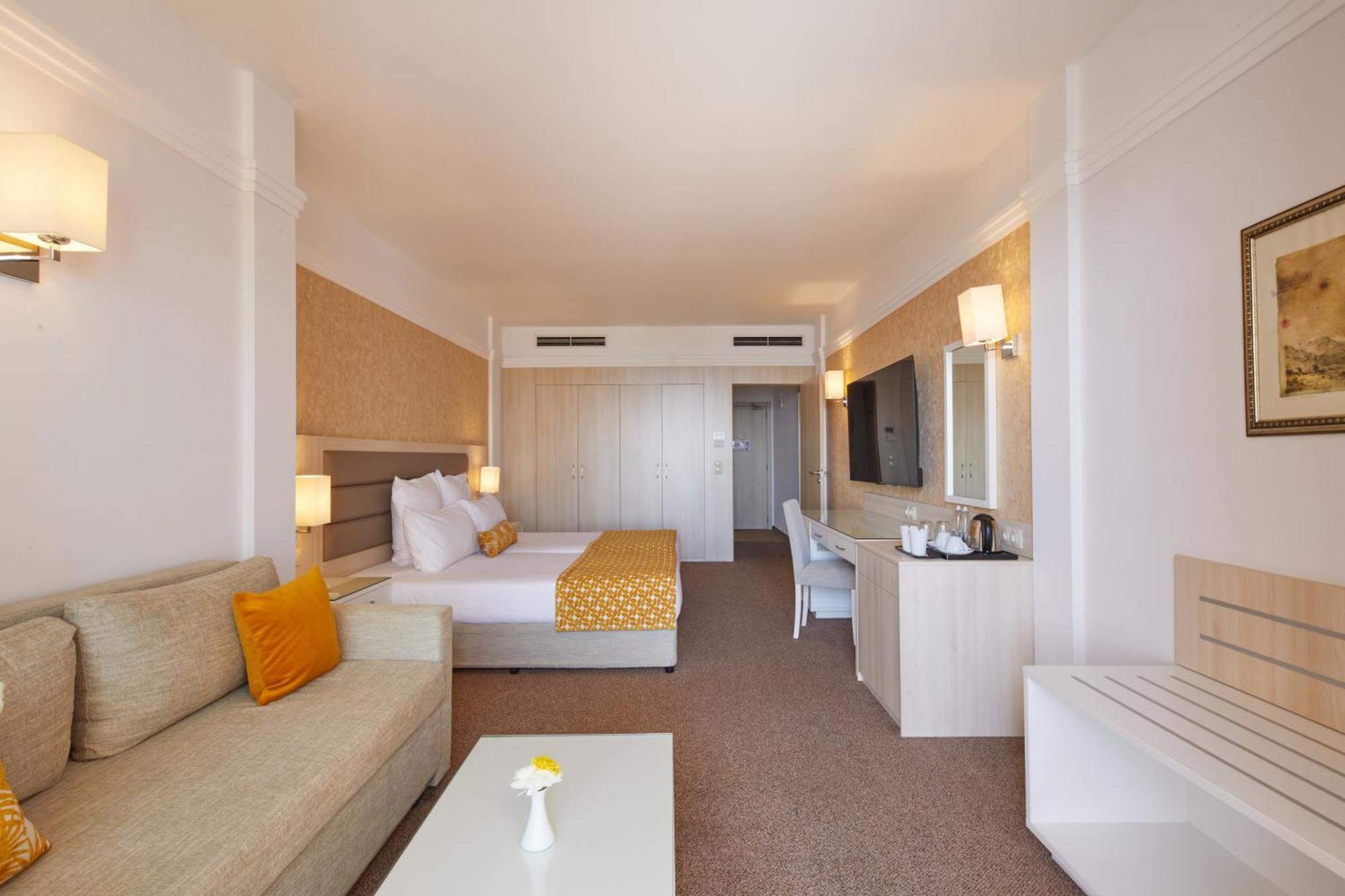 Dreams Sunny Beach Resort And Spa Exterior foto